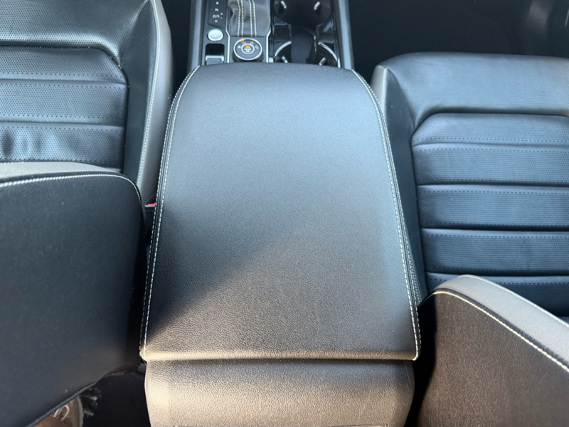 2023 Volkswagen Atlas - Gallery image 25