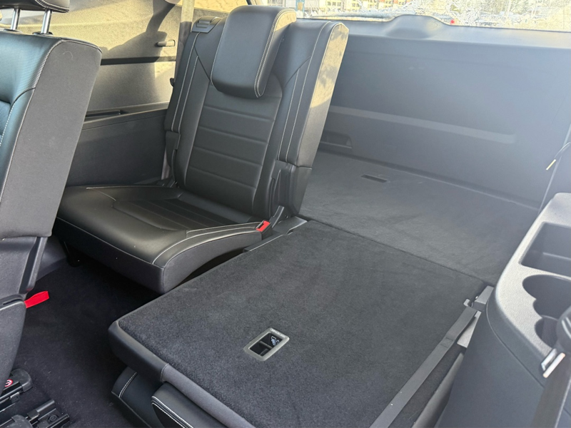 2023 Volkswagen Atlas - Gallery image 28