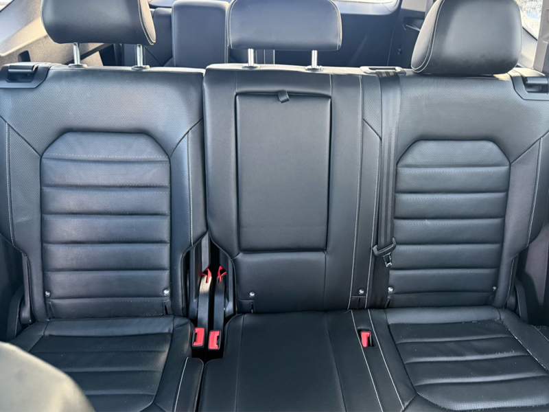2023 Volkswagen Atlas - Gallery image 24