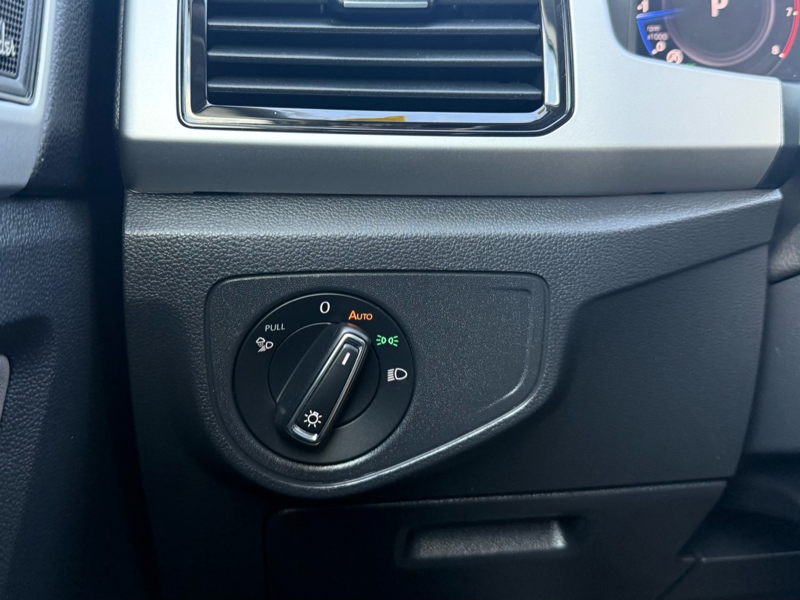 2023 Volkswagen Atlas - Gallery image 13