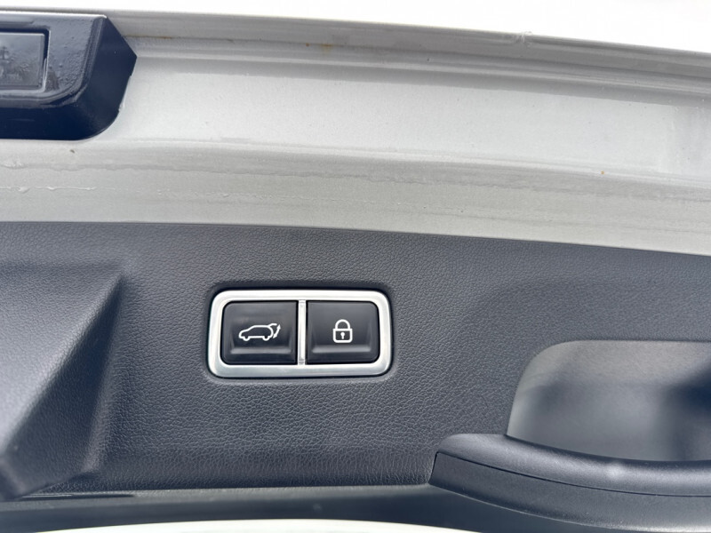 2022 Kia Sorento - Gallery image 10