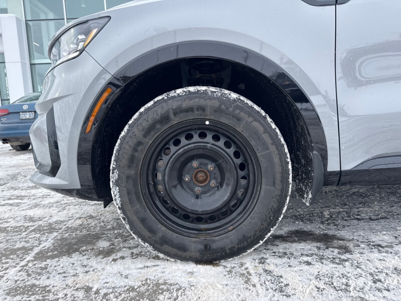 2022 Kia Sorento - Gallery image 13