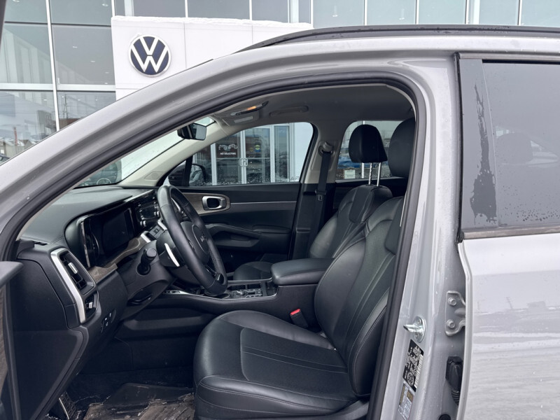 2022 Kia Sorento - Gallery image 12