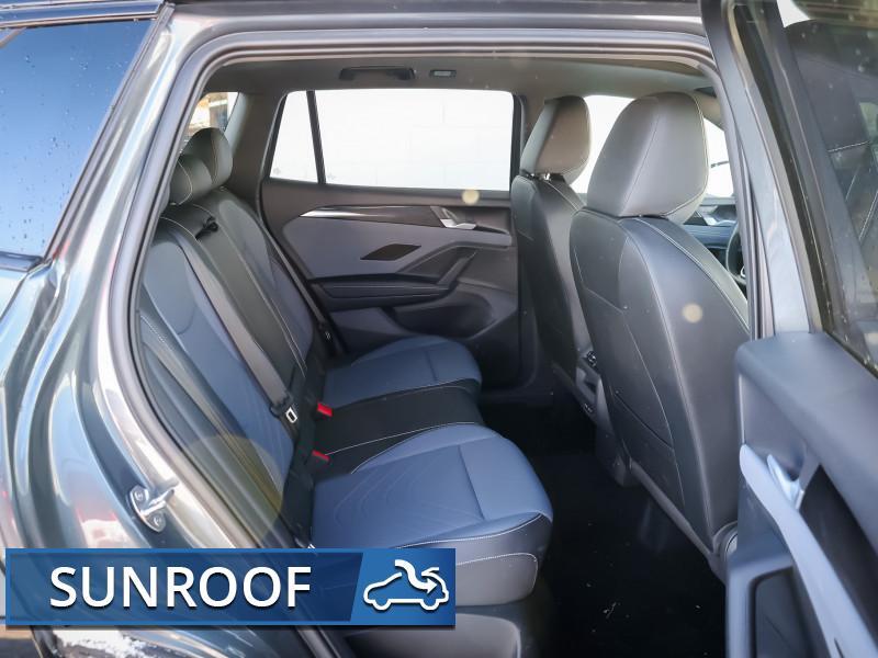 2025 Volkswagen Tiguan - Gallery image 11