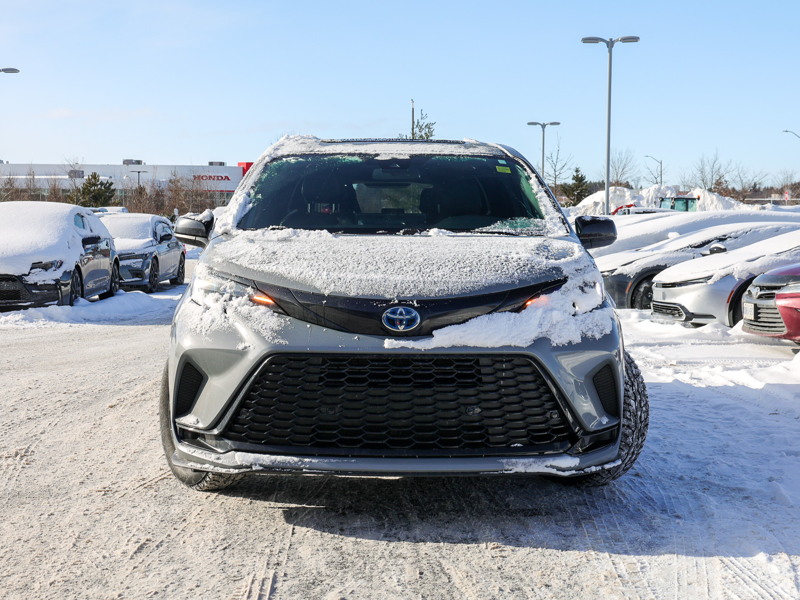 2025 Toyota Sienna - Gallery image 4