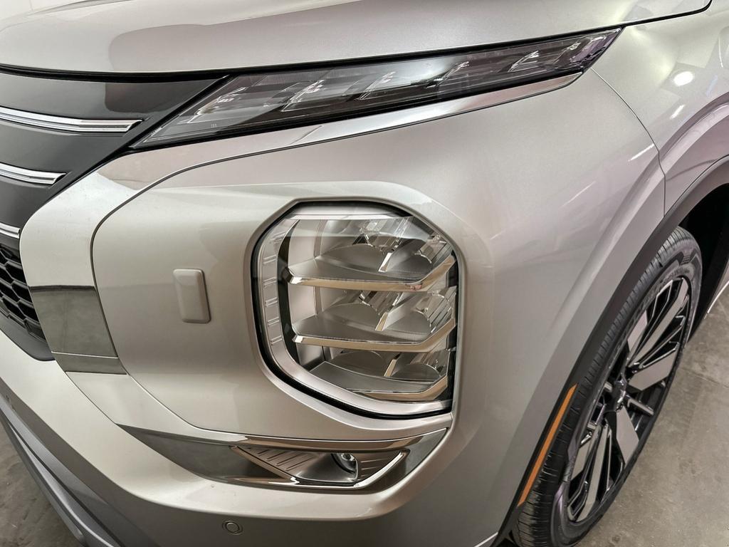 2026 Mitsubishi Outlander