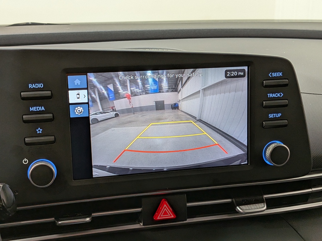 Hyundai Elantra 2024