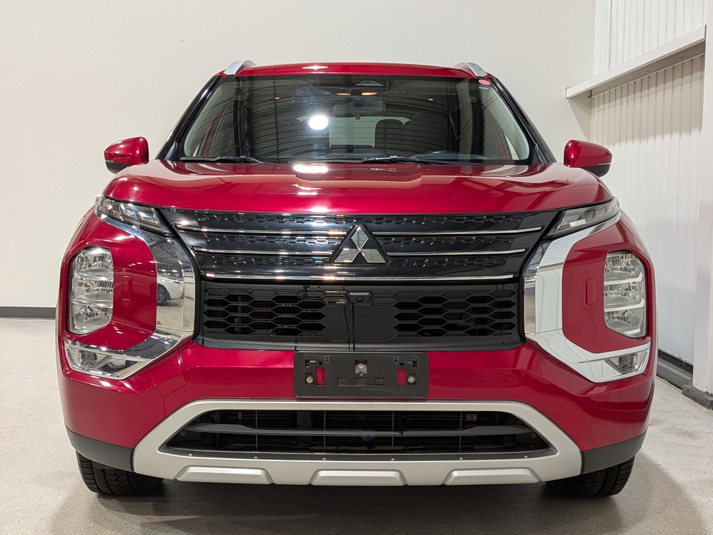 Mitsubishi Outlander 2023