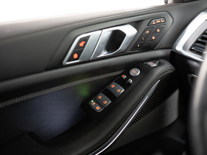 used 2024 BMW X7 car, priced at $80,900