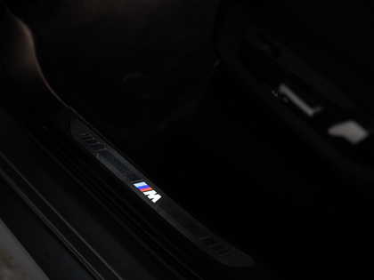 used 2024 BMW X7 car, priced at $80,900