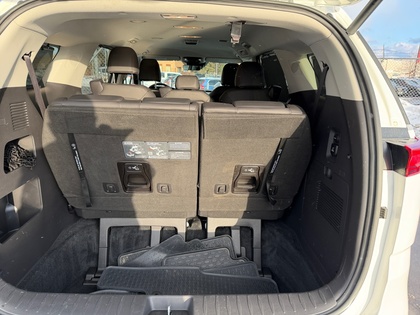 used 2024 Kia Carnival car, priced at $44,495