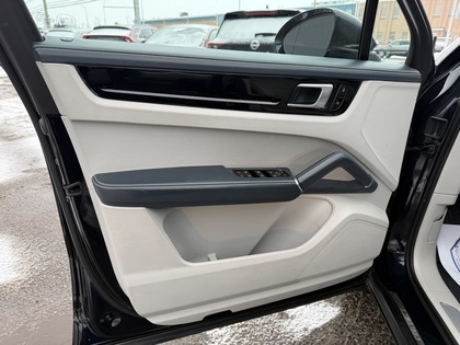 used 2021 Porsche Cayenne car, priced at $59,950