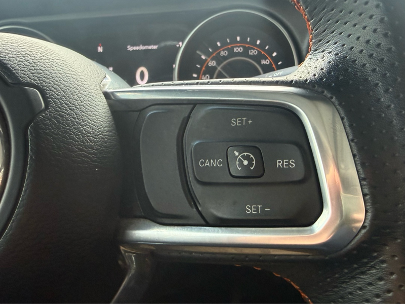 2023 Jeep Gladiator - Gallery image 14