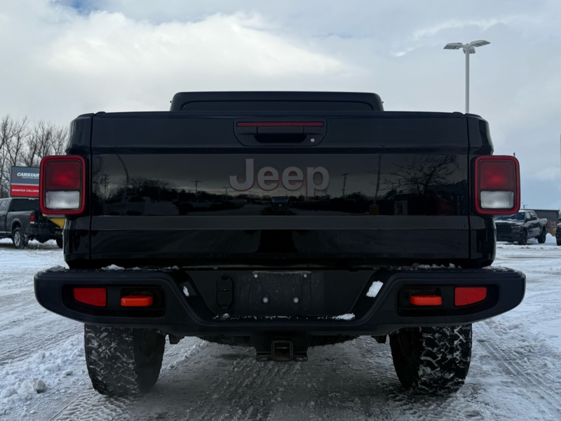 2023 Jeep Gladiator - Gallery image 5