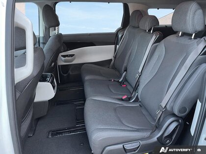 used 2024 Kia Carnival car, priced at $34,900