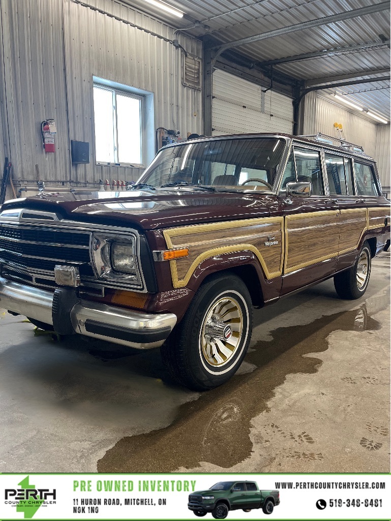 1986 Jeep Grand Wagoneer 4 Dr STD 4WD SUV