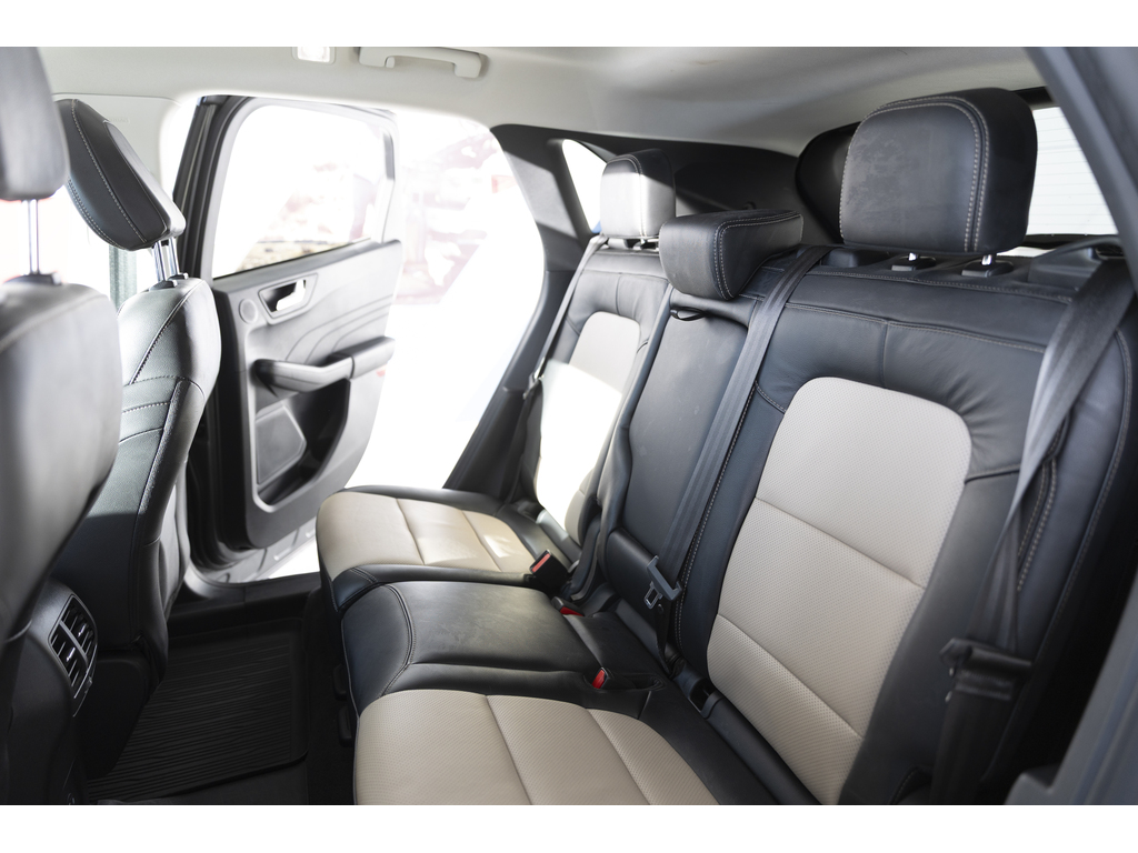 2022 Ford Escape PHEV Titanium, 温哥华, 全款车