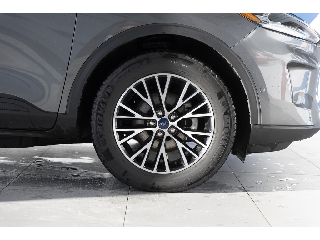 2022 Ford Escape PHEV Titanium, 温哥华, 全款车