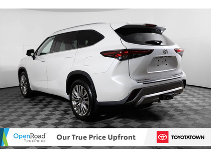 used 2024 Toyota Highlander car, priced at $56,998