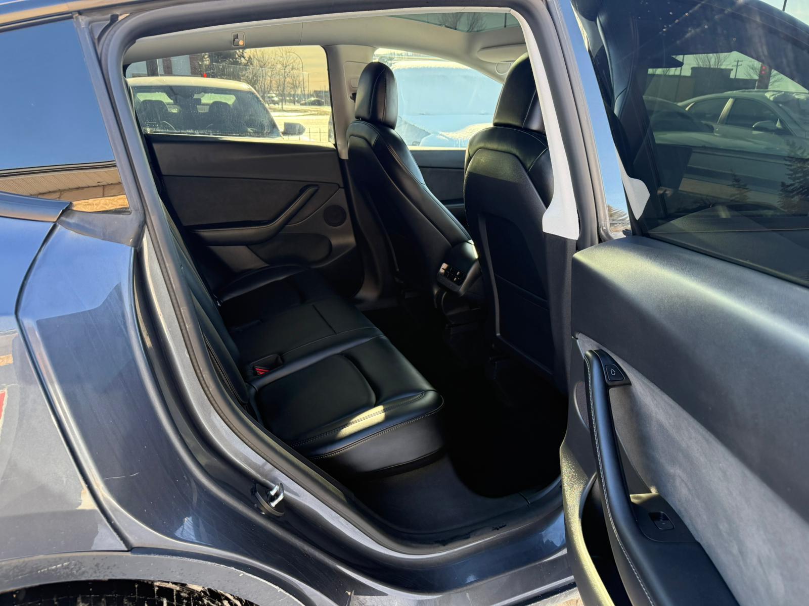2022 Tesla Model Y — view 11