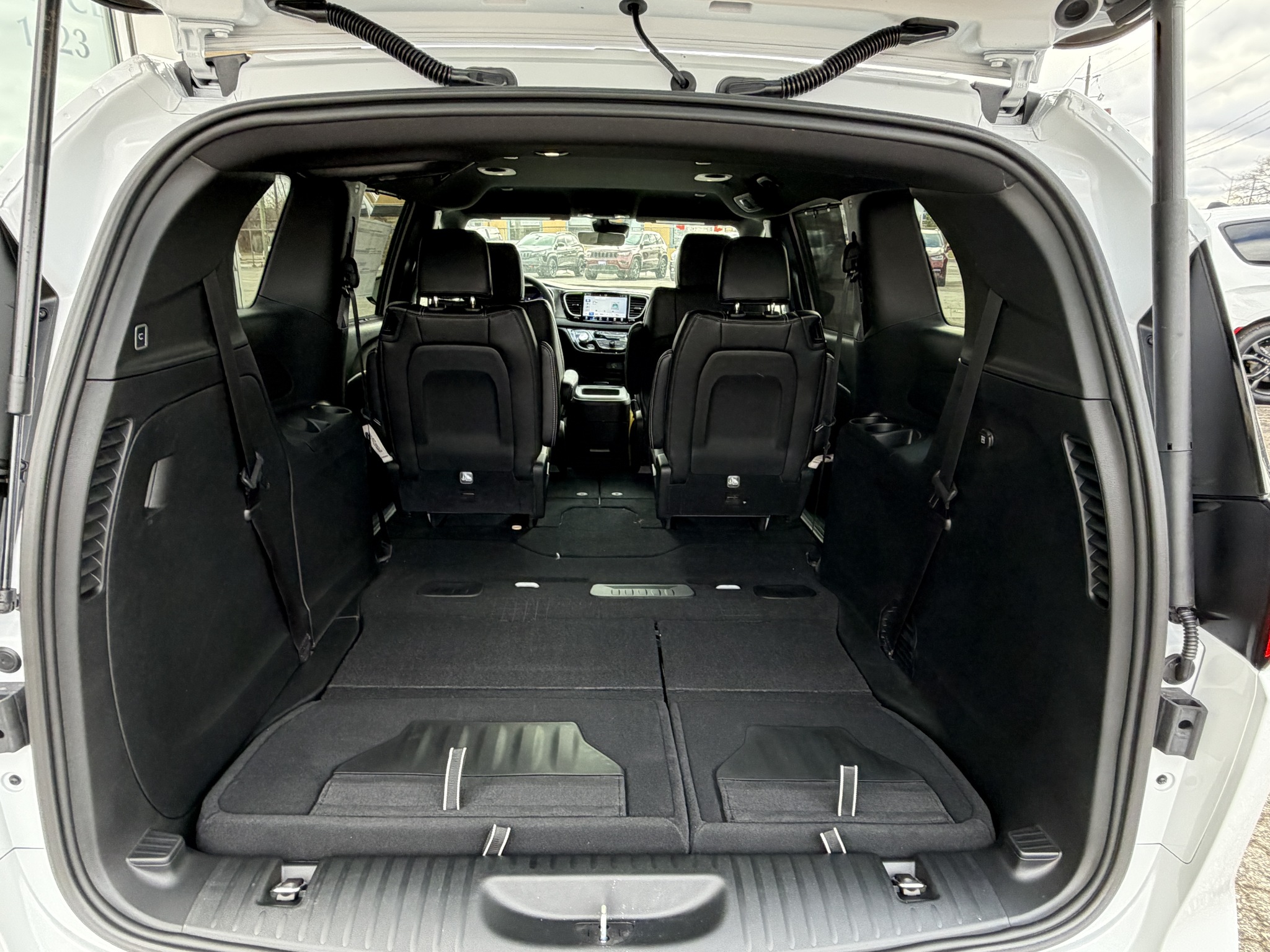 2026 Chrysler Grand Caravan