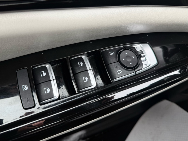 2024 Kia Carnival - Gallery image 9