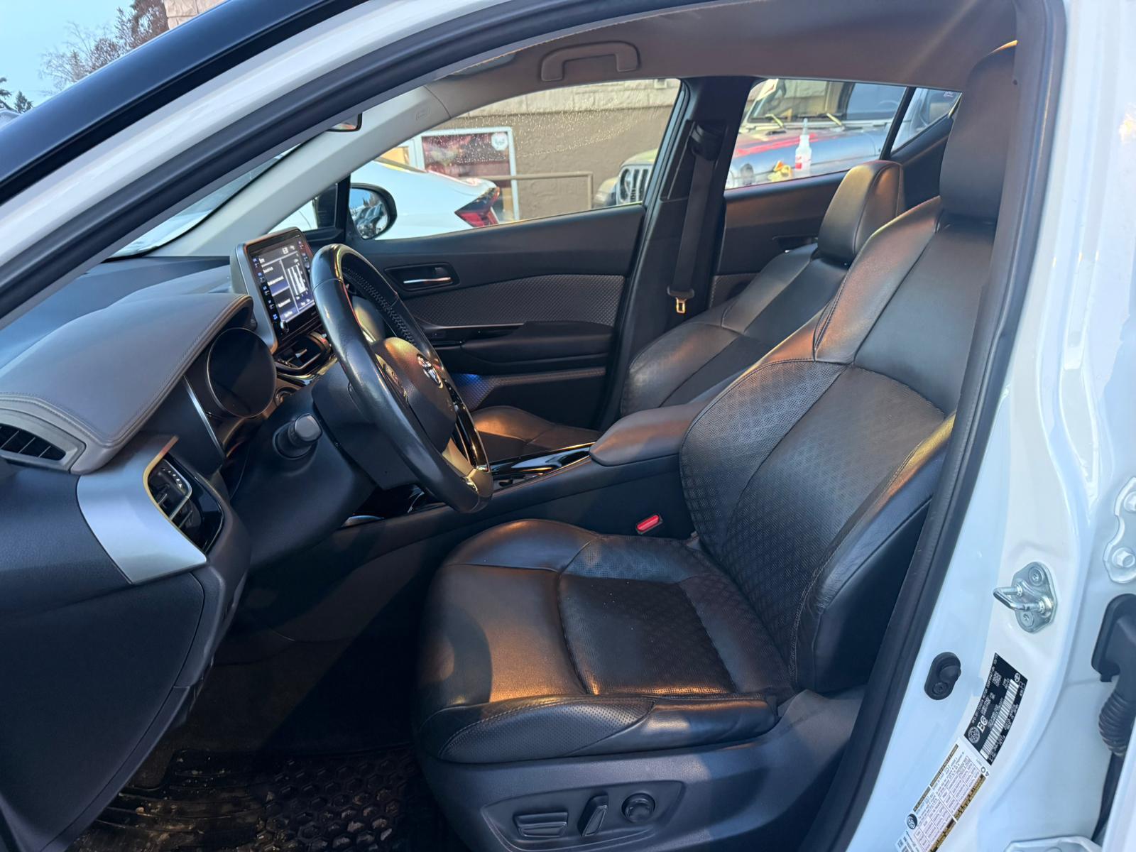 2020 Toyota C-HR — view 7