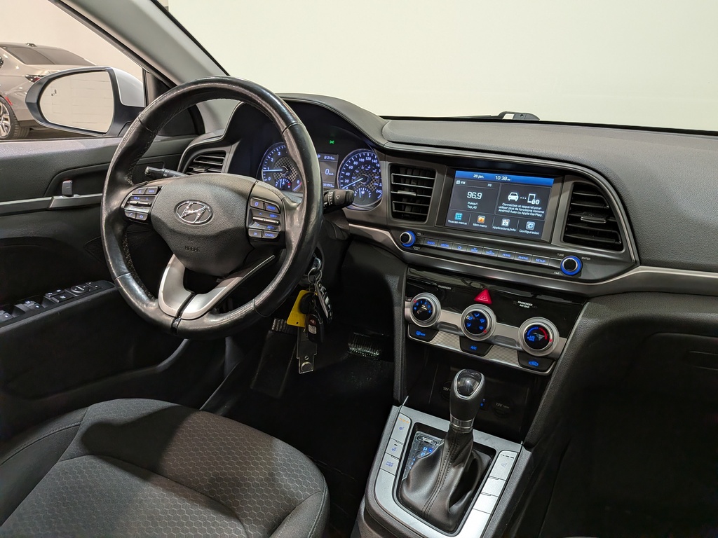 Hyundai Elantra 2019