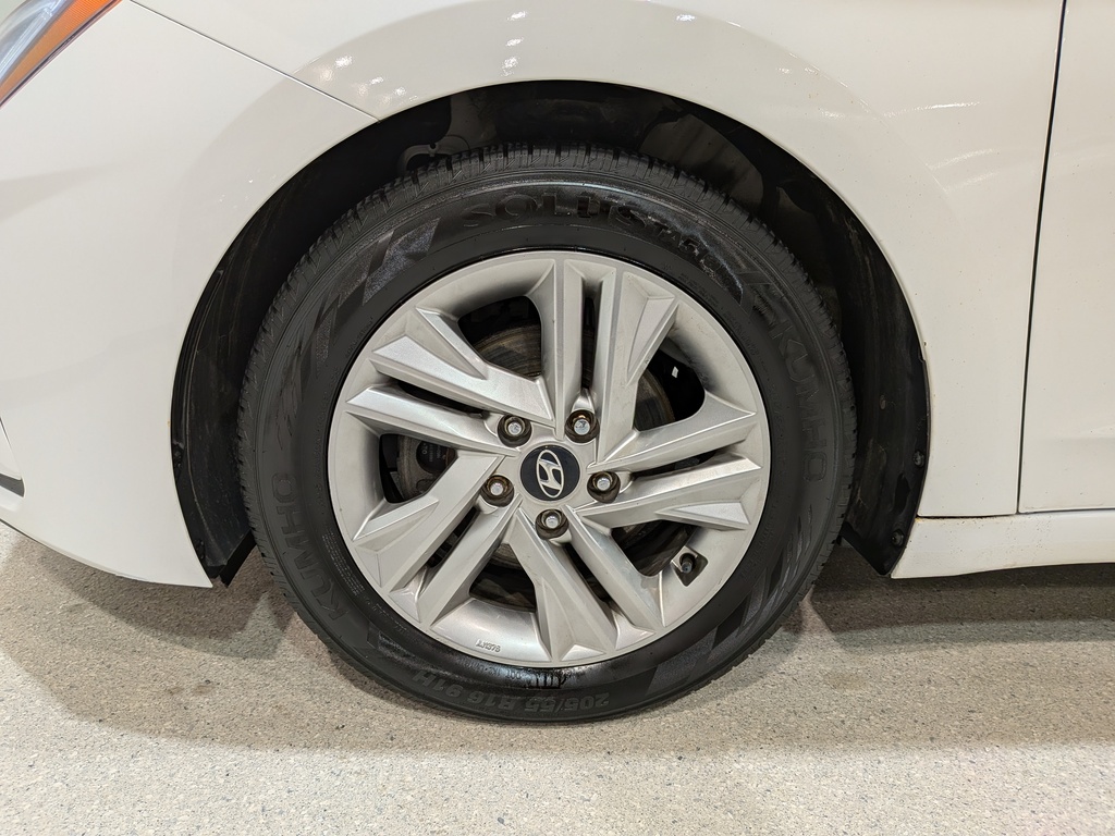 Hyundai Elantra 2019