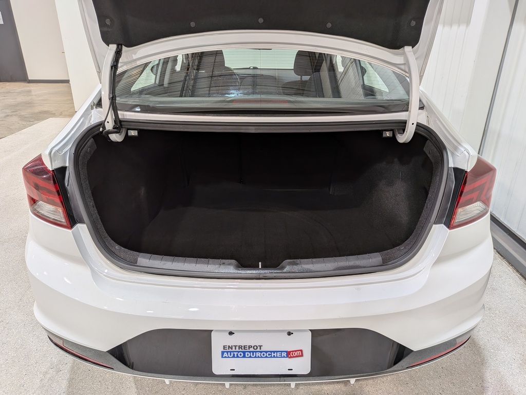 Hyundai Elantra 2019