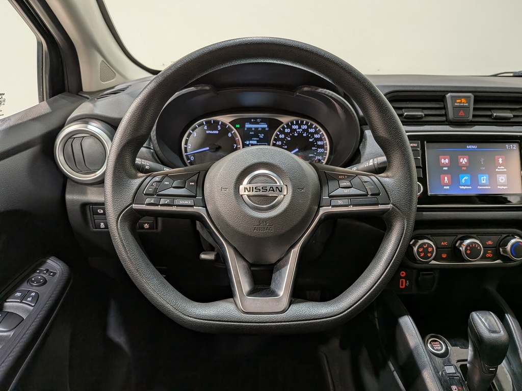 Nissan Versa 2021