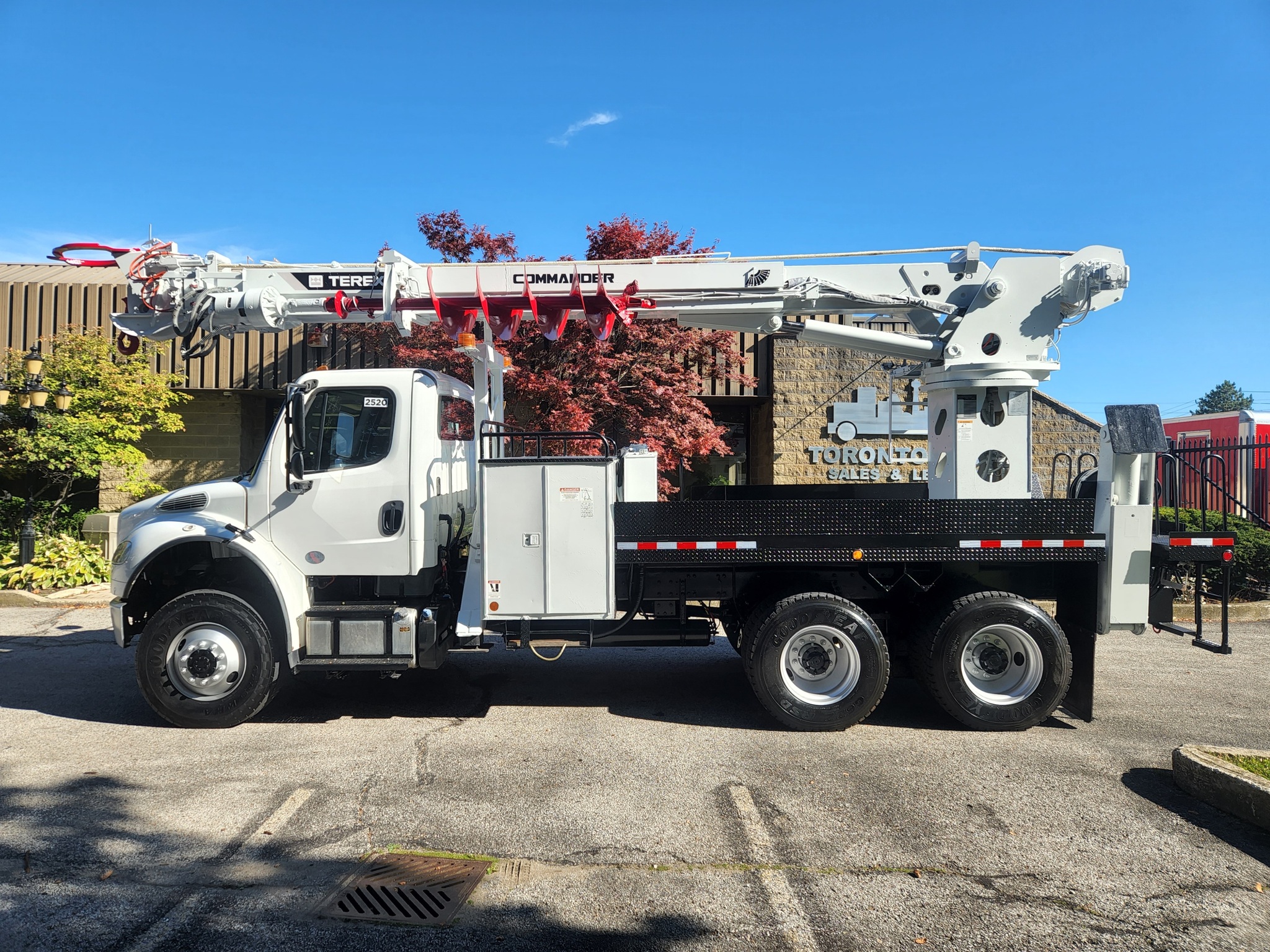 2015 Freightliner M2