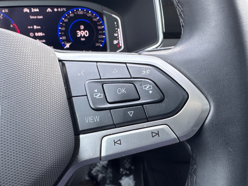 2025 Volkswagen Taos - Gallery image 15