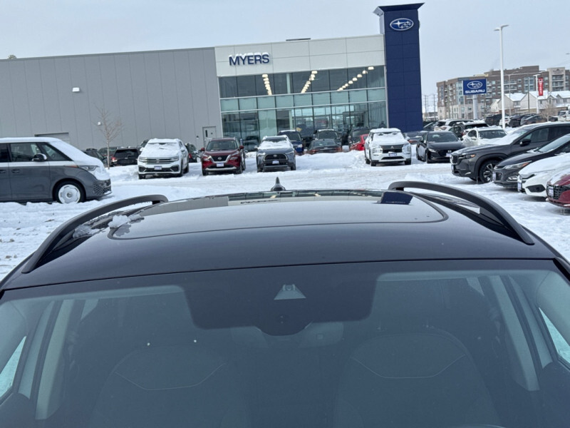 2025 Volkswagen Taos - Gallery image 12