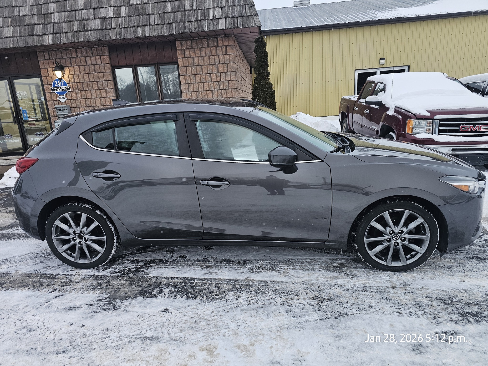2018 Mazda Mazda3 Sport