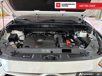 used 2022 Toyota Highlander car, priced at $36,495