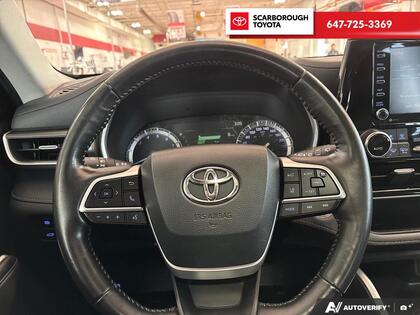used 2022 Toyota Highlander car, priced at $36,495