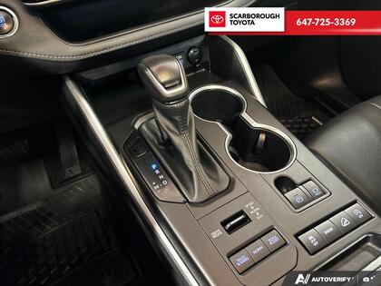 used 2022 Toyota Highlander car, priced at $36,495
