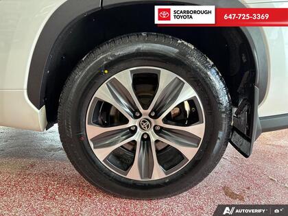 used 2022 Toyota Highlander car, priced at $36,495