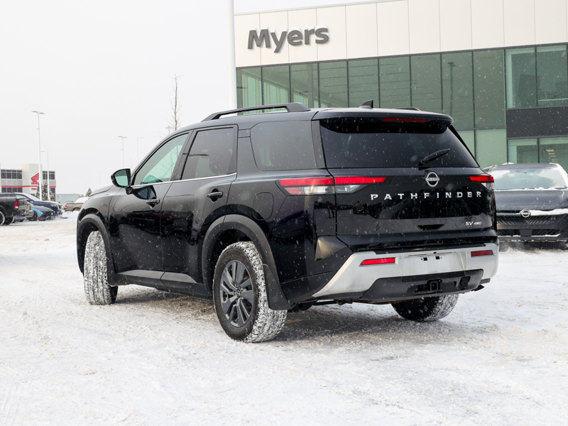 2024 Nissan Pathfinder - Gallery image 2