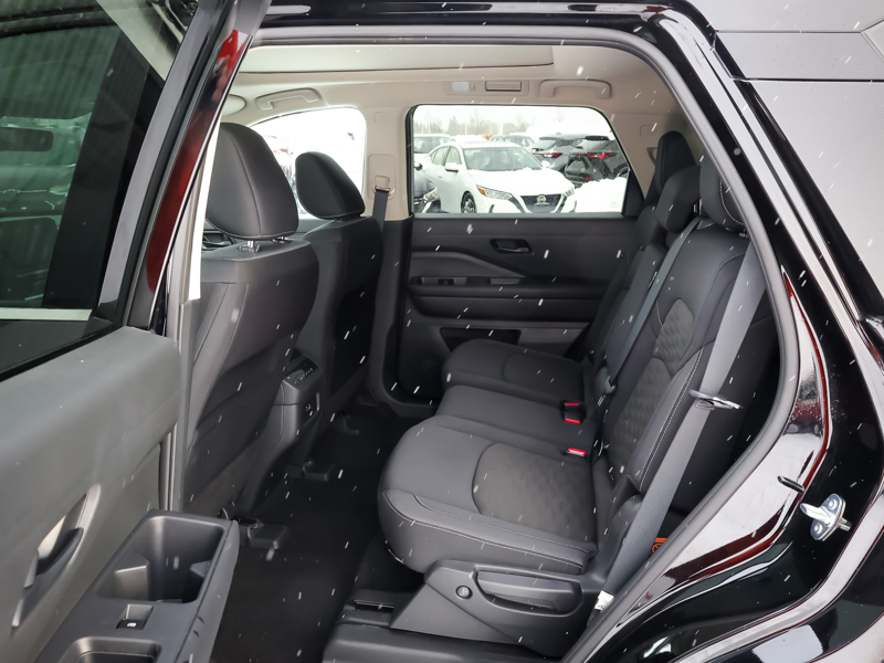 2024 Nissan Pathfinder - Gallery image 7
