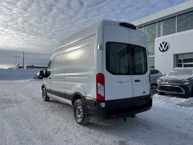 2019 Ford Transit Van - Gallery image 7