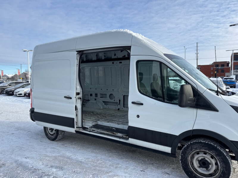2019 Ford Transit Van - Gallery image 11