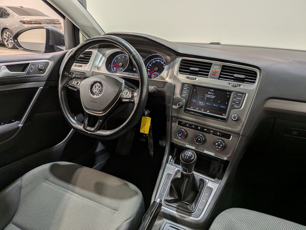 Volkswagen Golf 2016