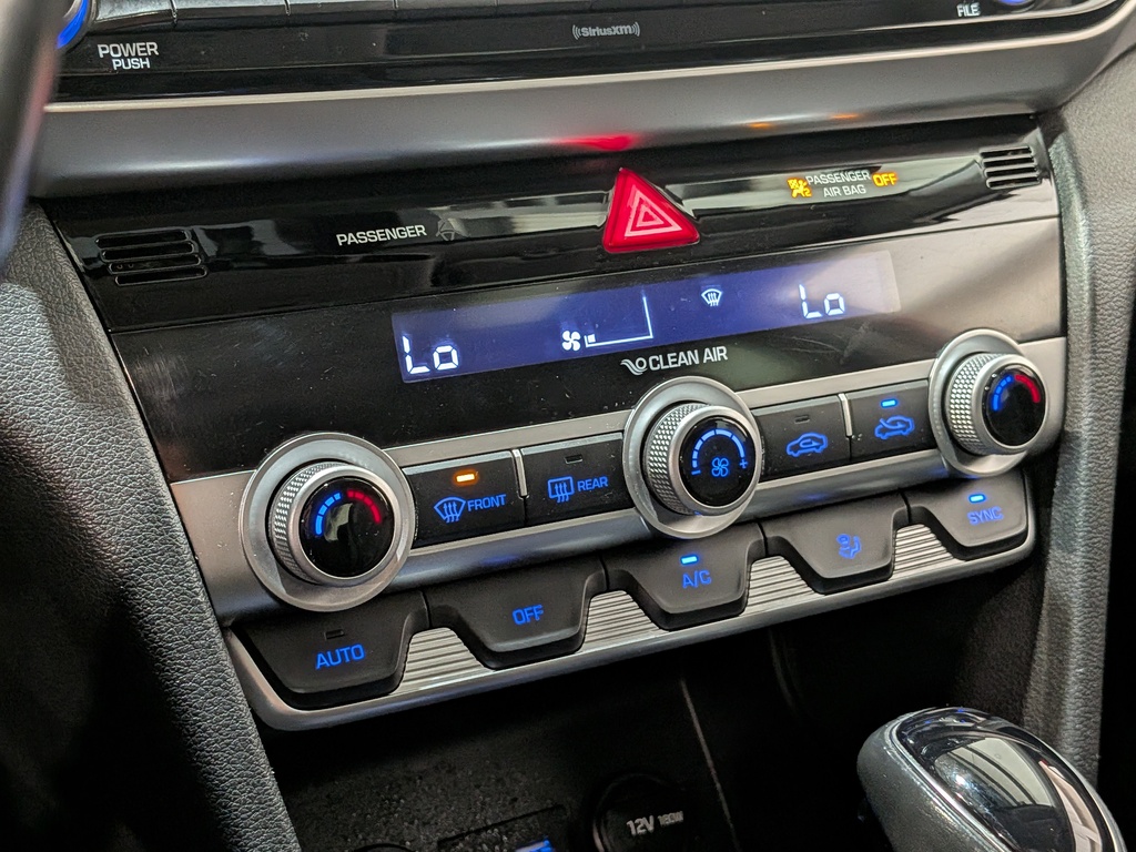 Hyundai Elantra 2019