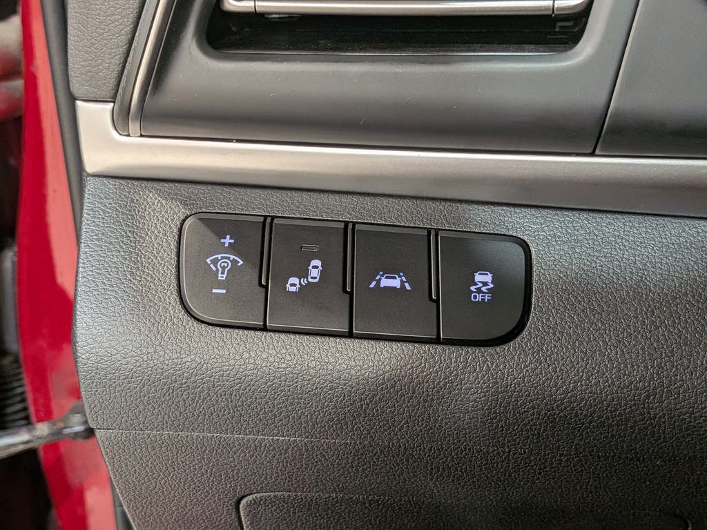 Hyundai Elantra 2019