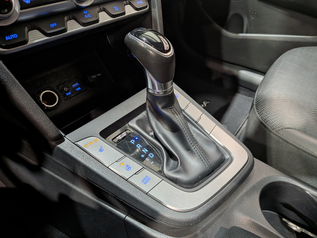 Hyundai Elantra 2019