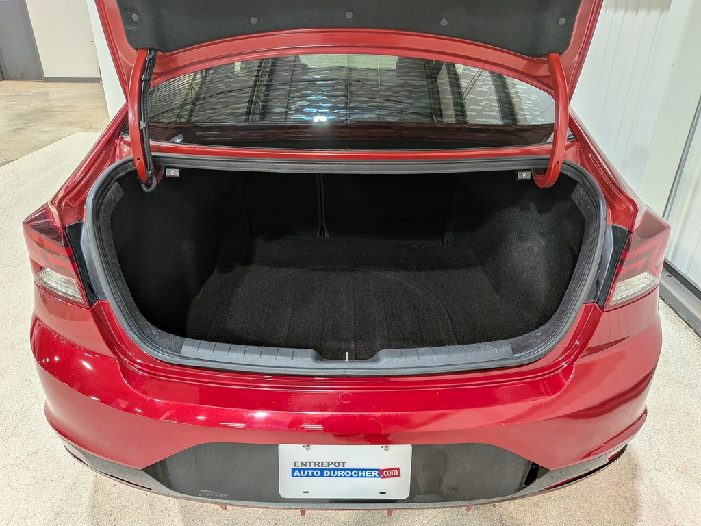 Hyundai Elantra 2019