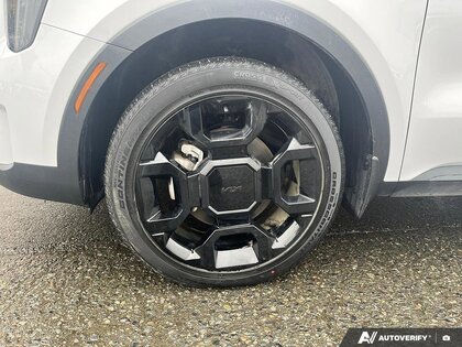 used 2025 Kia Sorento car, priced at $47,500