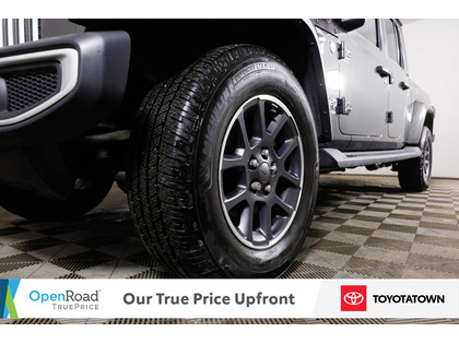 used 2021 Jeep Gladiator car, priced at $34,598